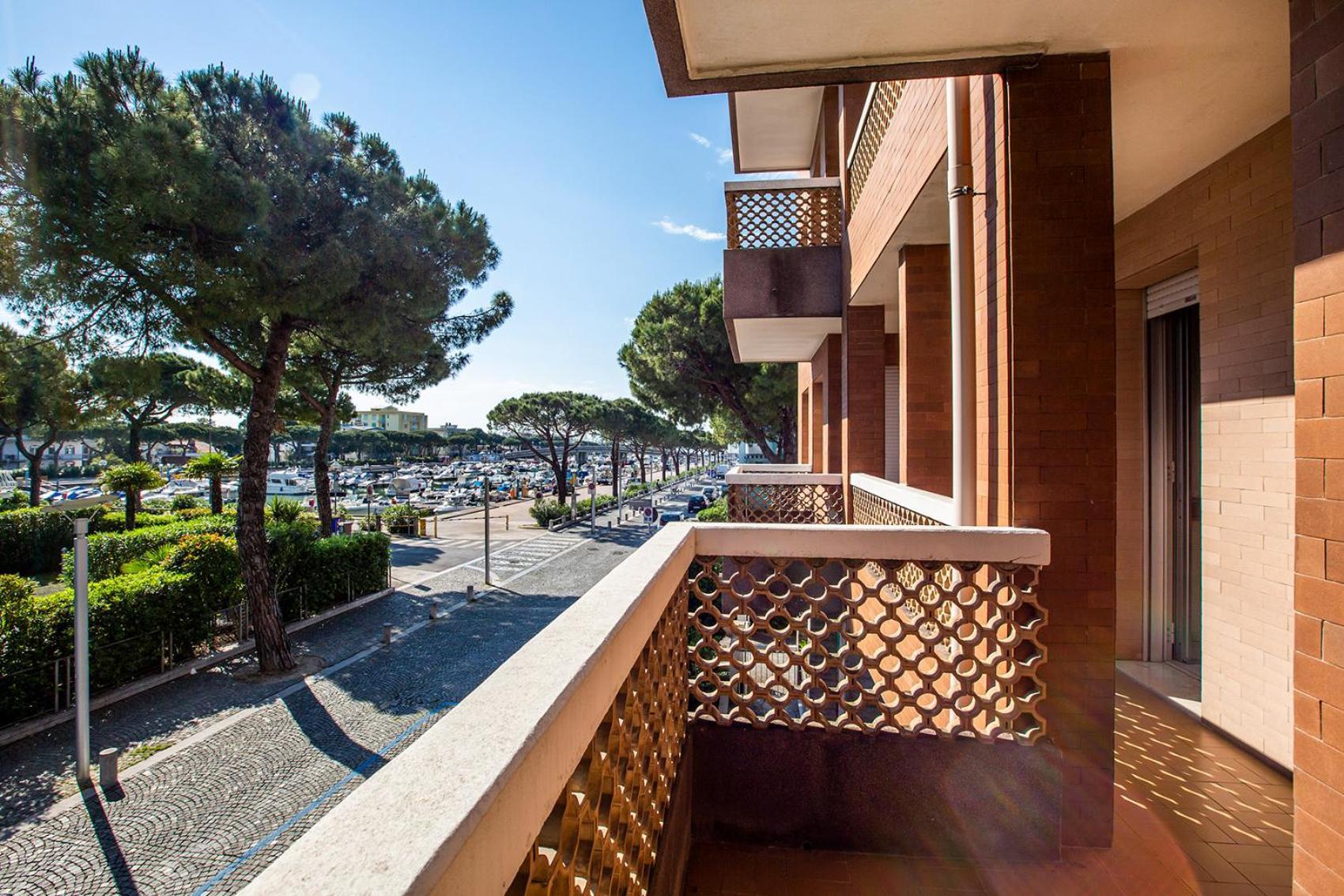 Condominio Italia Lignano Sabbiadoro Extérieur photo